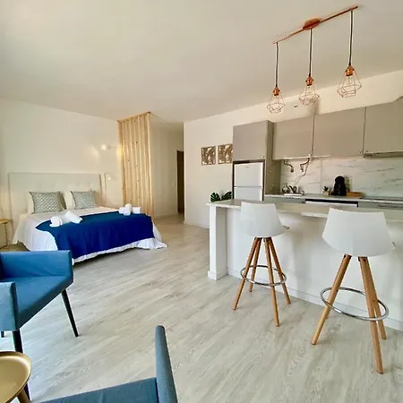 Apartamento White Downtown