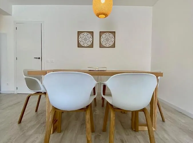 White Downtown * Albufeira