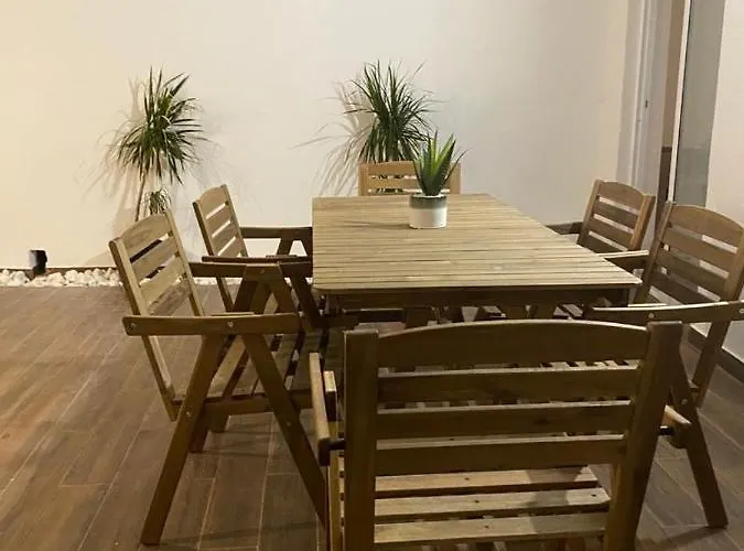 White Downtown * Albufeira