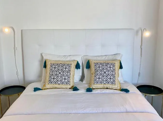 White Downtown Albufeira