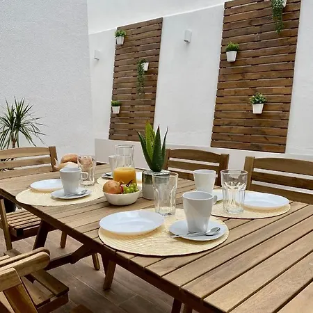 White Downtown Albufeira