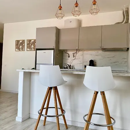 White Downtown Apartman Albufeira