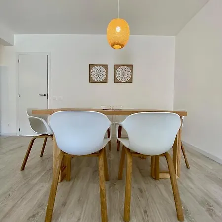 White Downtown * Albufeira