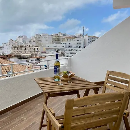 White Downtown * Albufeira
