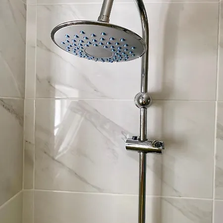 Daire White Downtown *