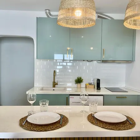 White Downtown Albufeira